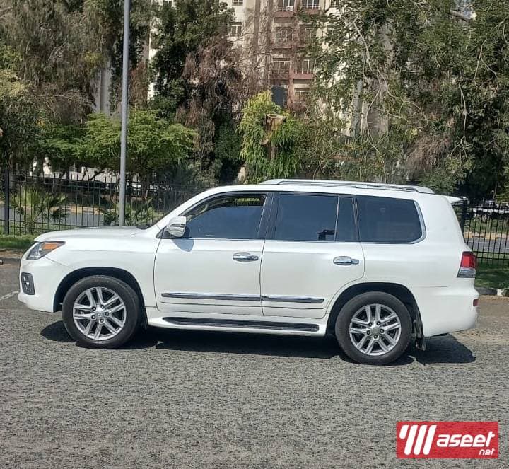 Lexus LX570 2013 2