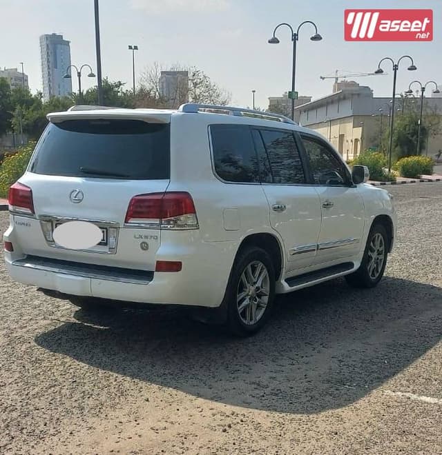 Lexus LX570 2013