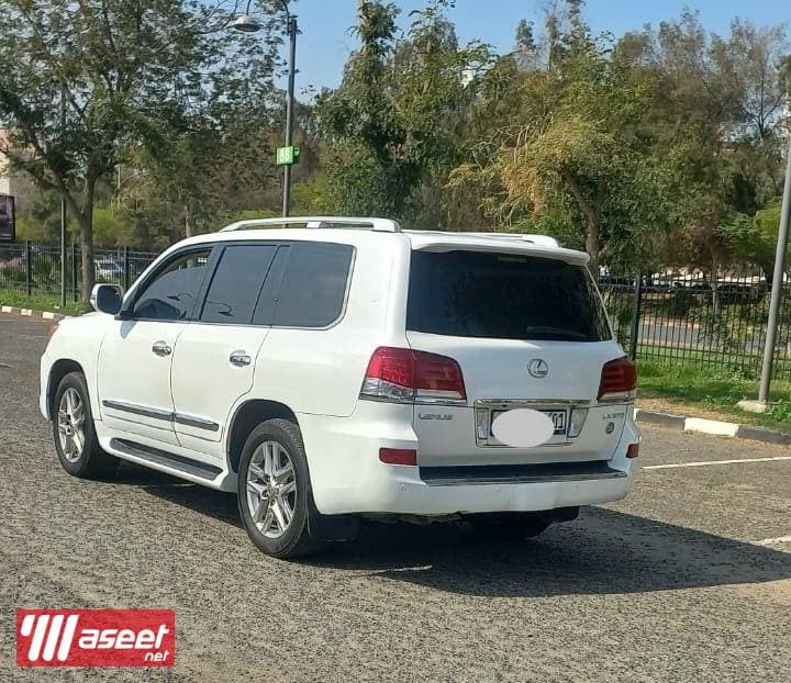 Lexus LX570 2013 6