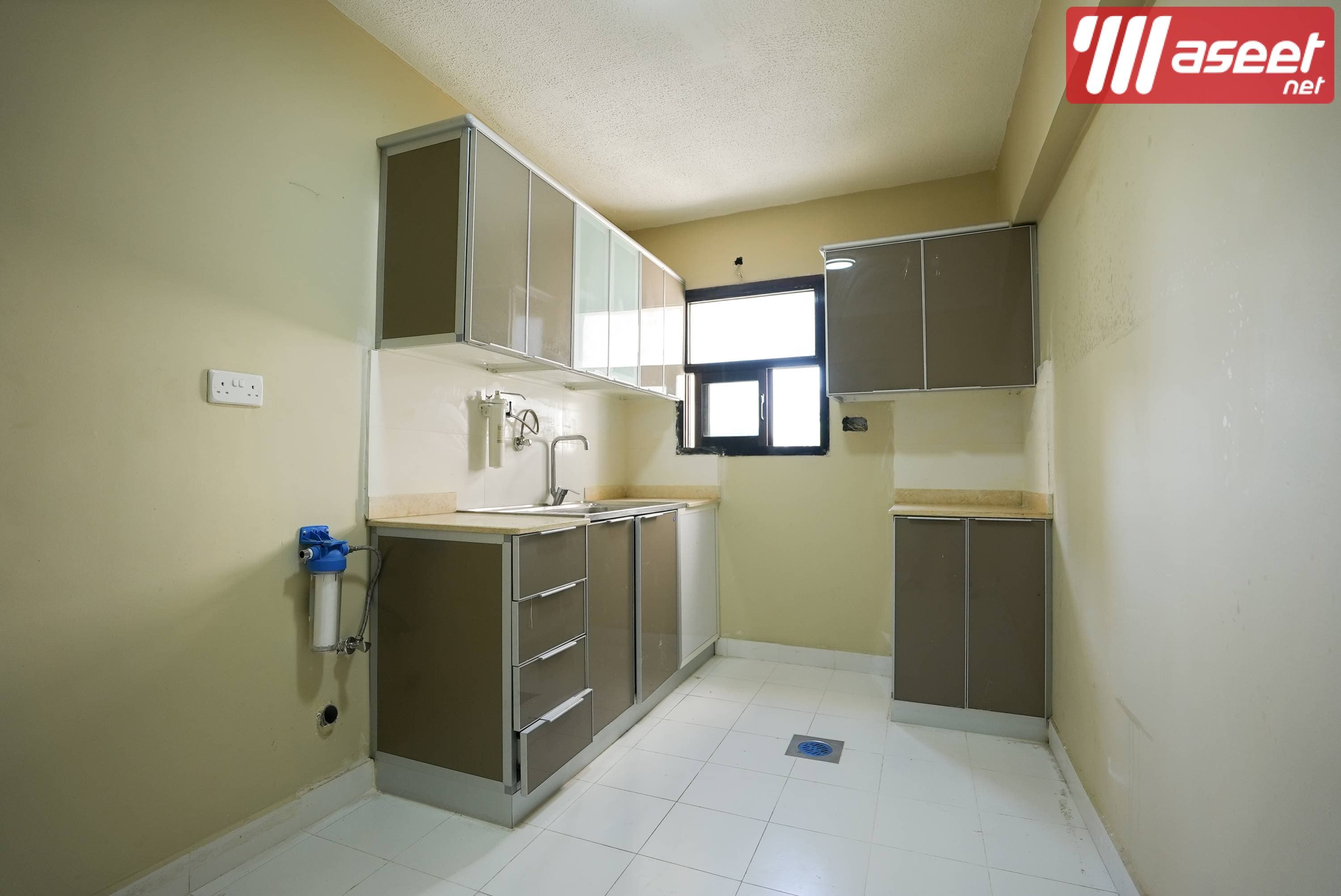Office for Rent in Al Farwaniyah 6
