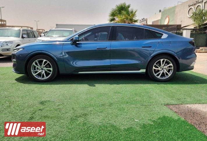 Ford Taurus model 2023 13