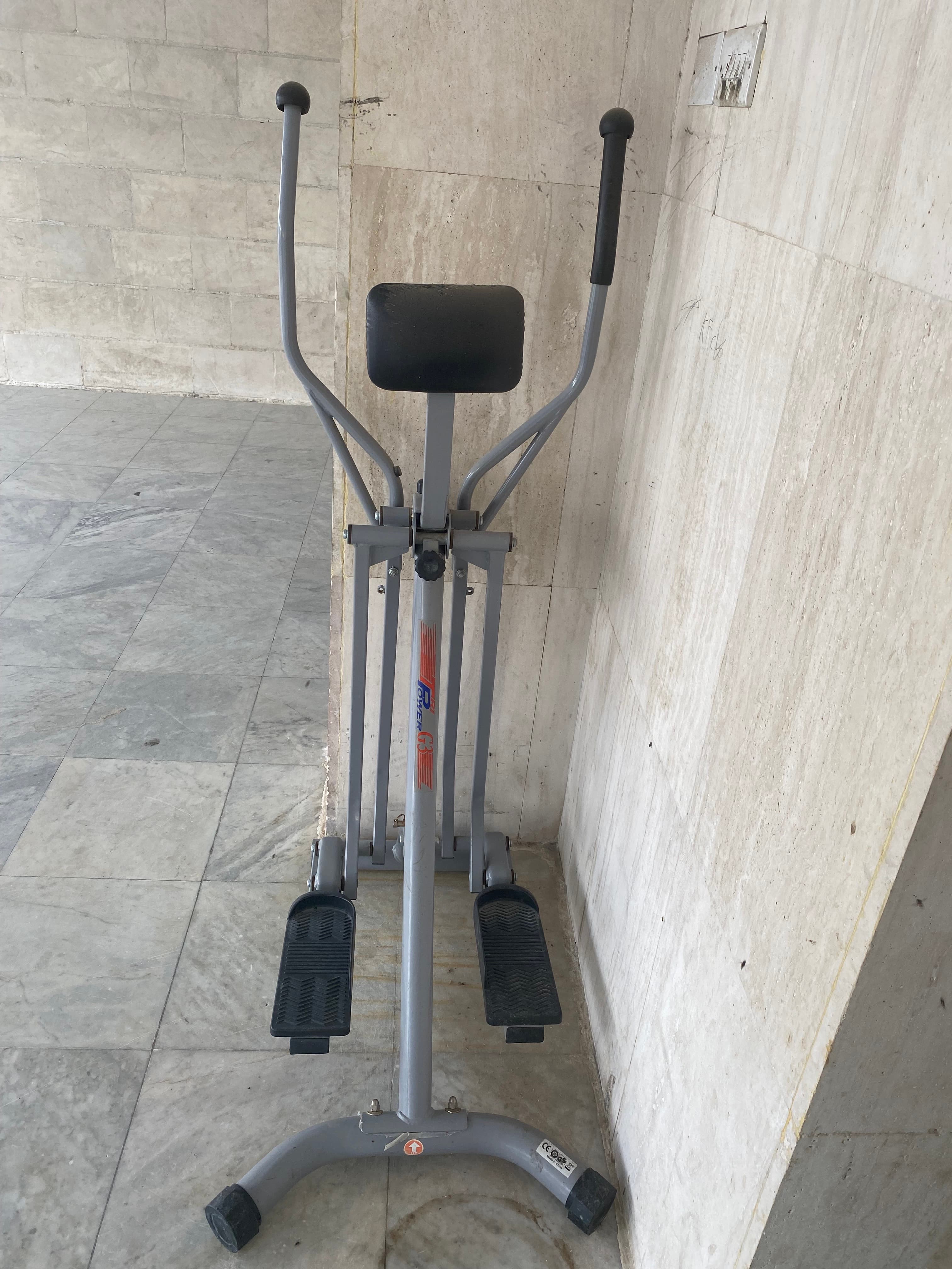 A device for sports walking 0