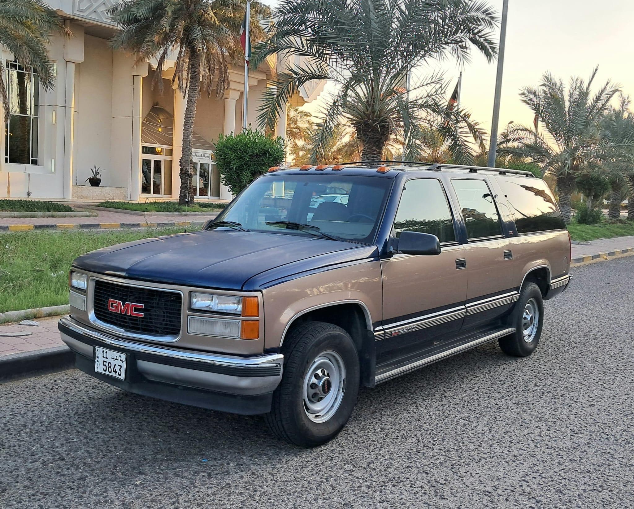 جي ام سي سوبربان 1994 0