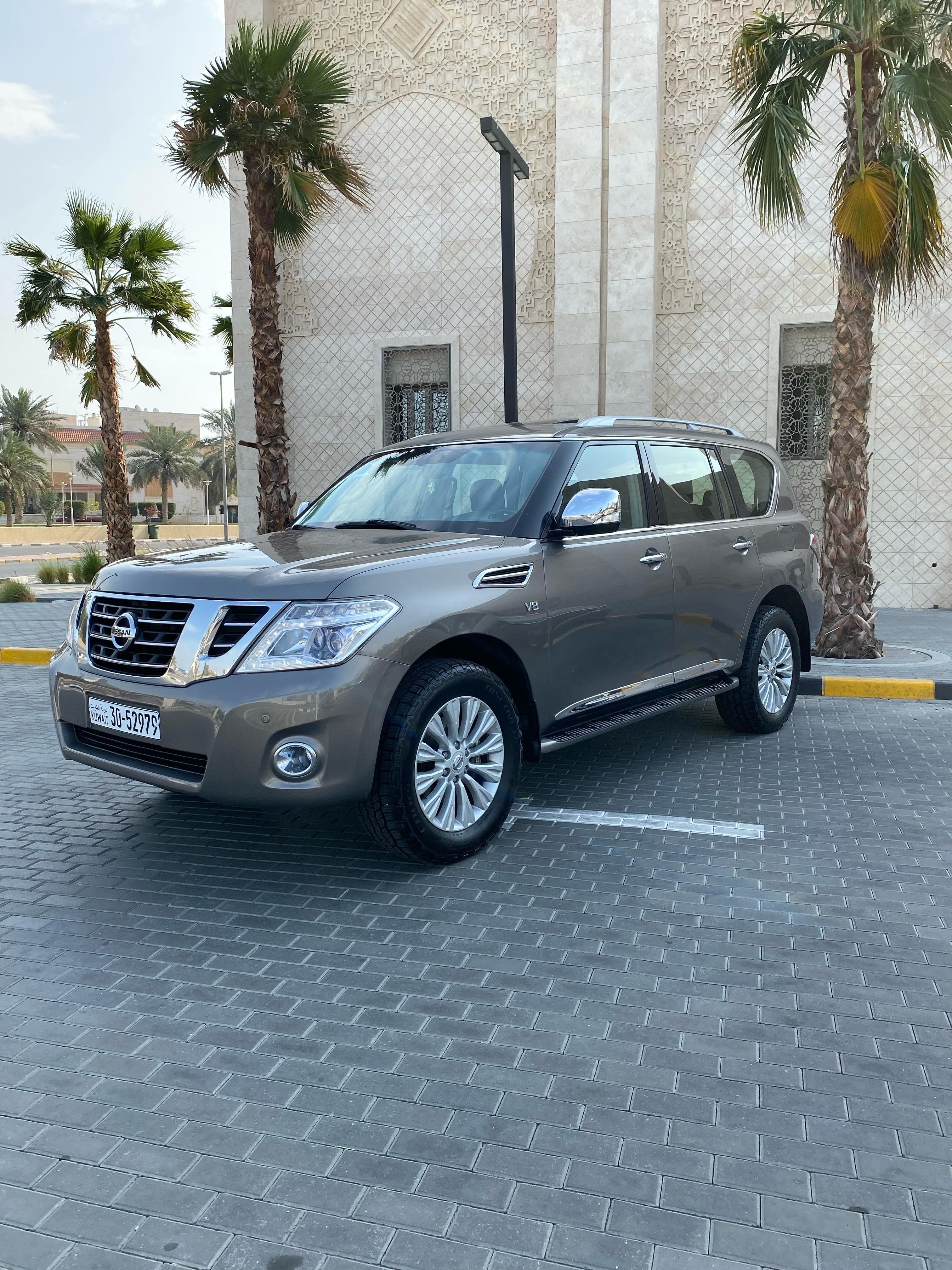 Nissan Patrol 2015 agency paint 0