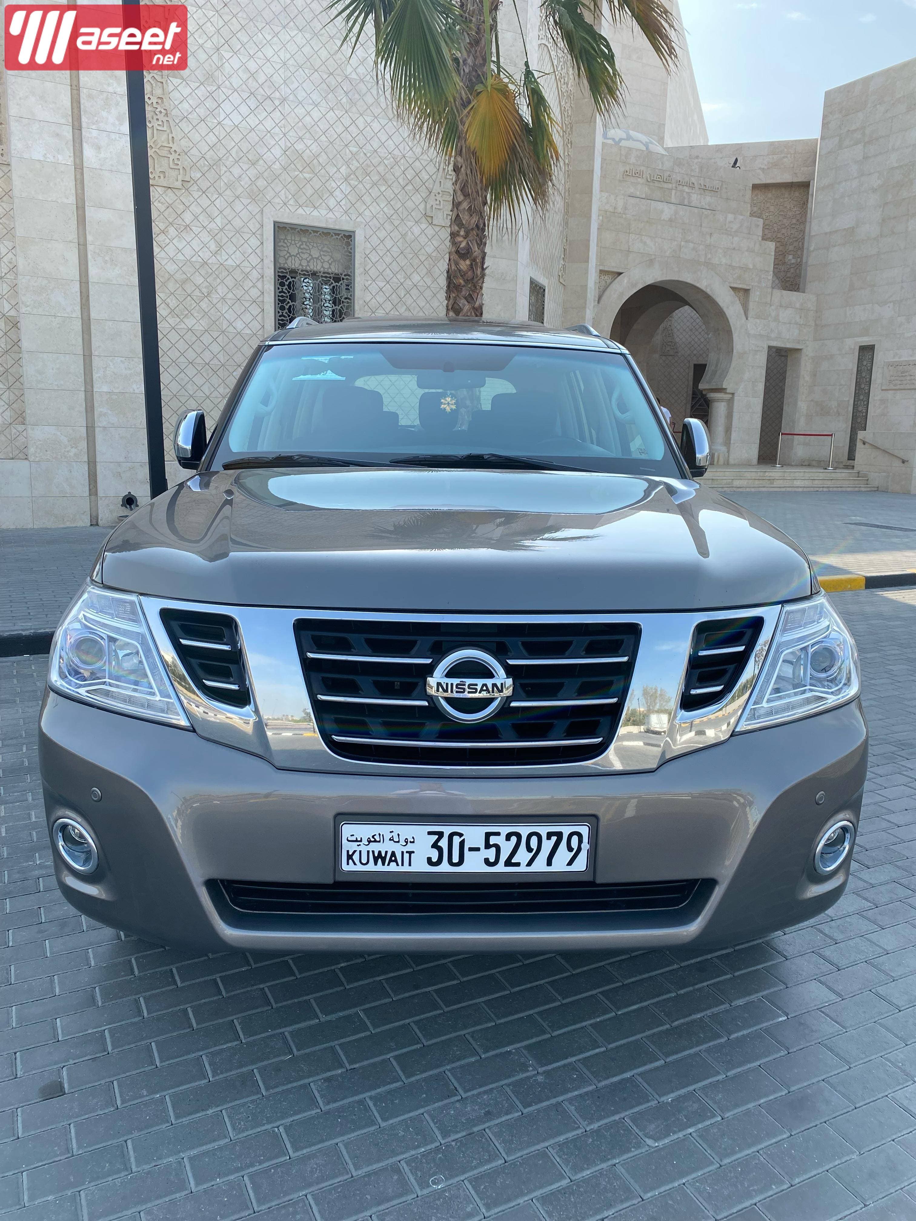 Nissan Patrol 2015 agency paint 2