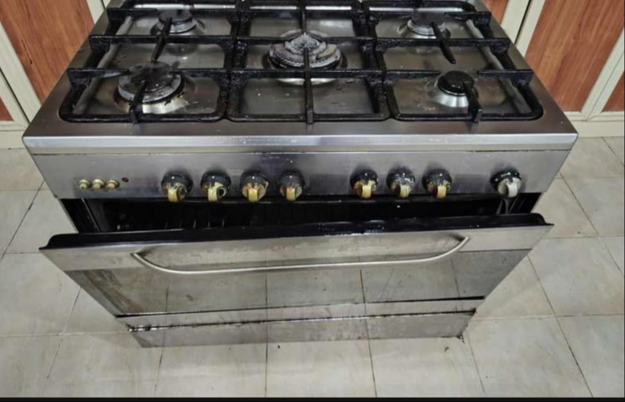 Italian Gleem gas oven for sale 0