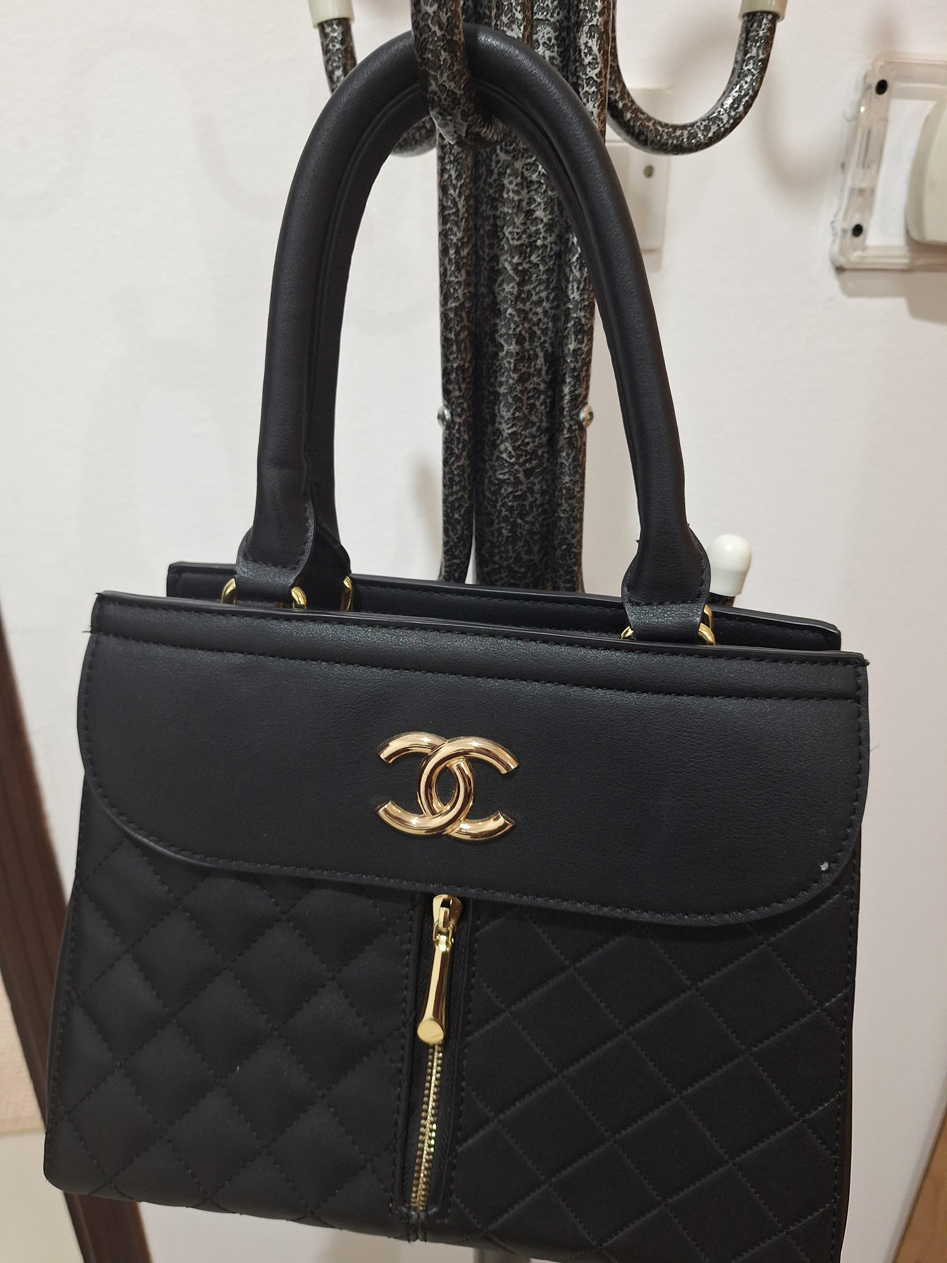 شنط ماركة اصلية 0