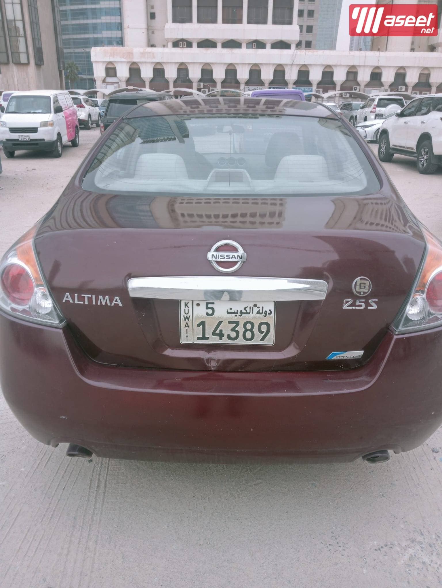 Nissan Altima 2011 1