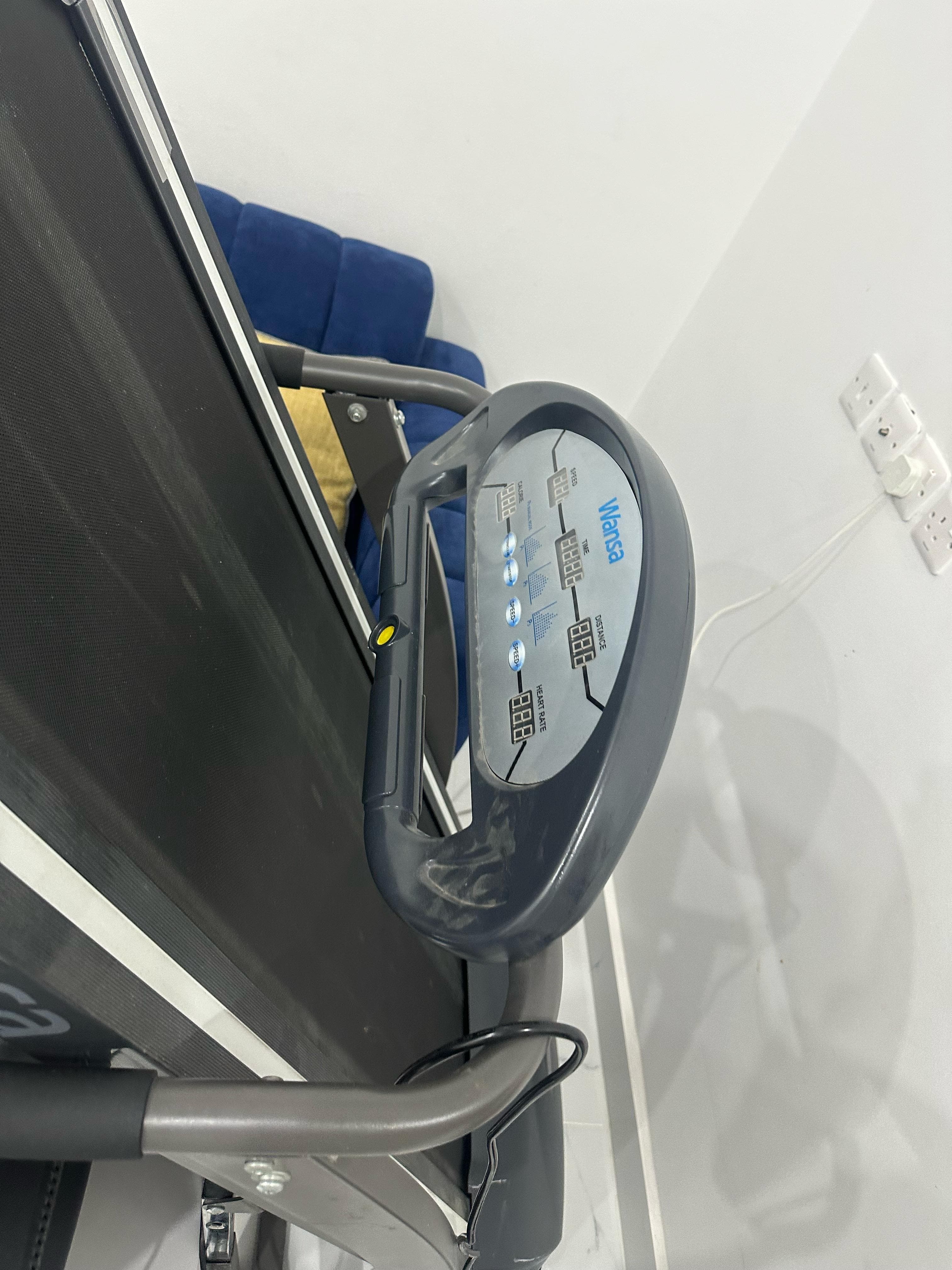 For sale a treadmill, massage and a treadmill 4