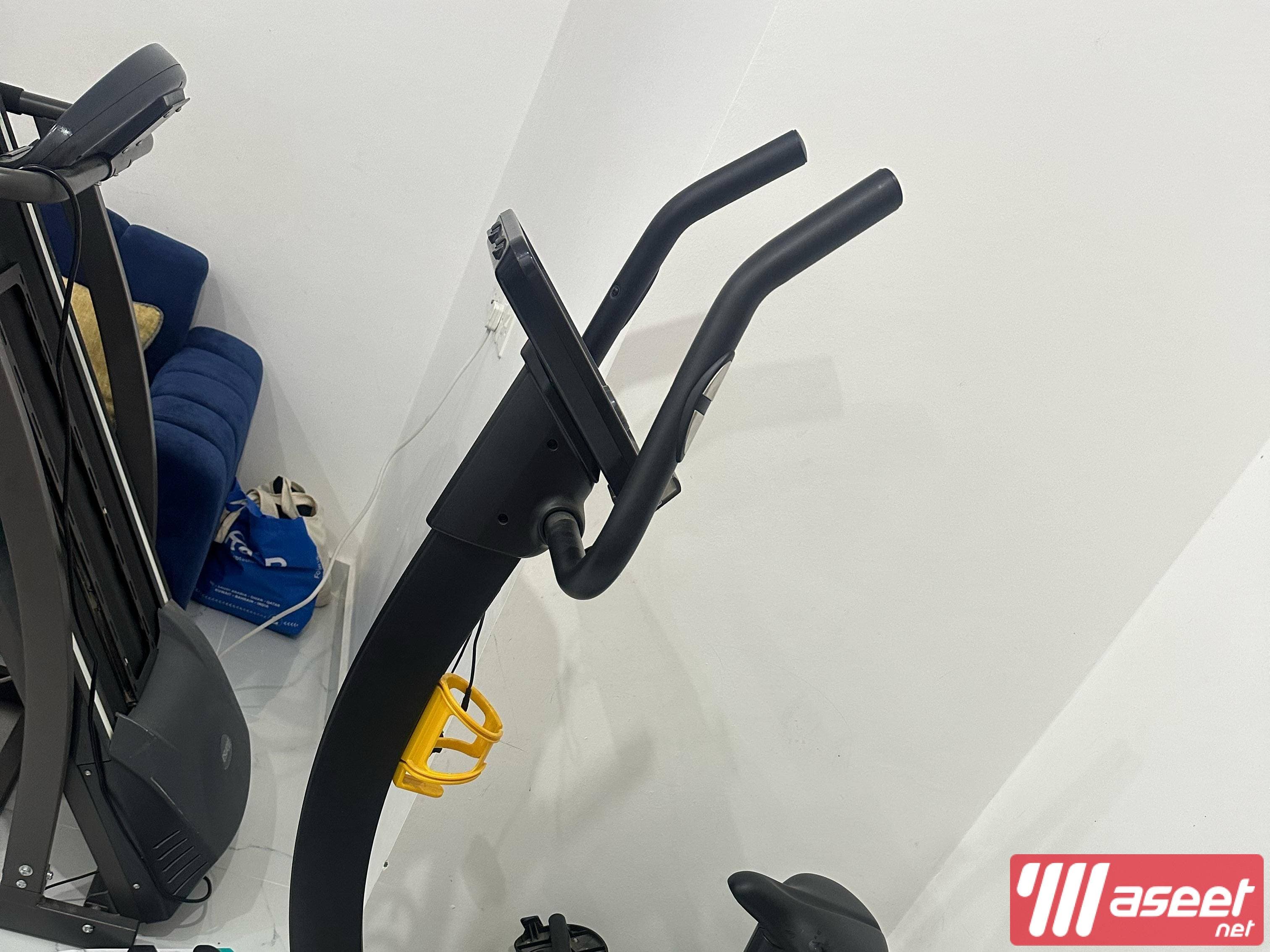For sale a treadmill, massage and a treadmill 6