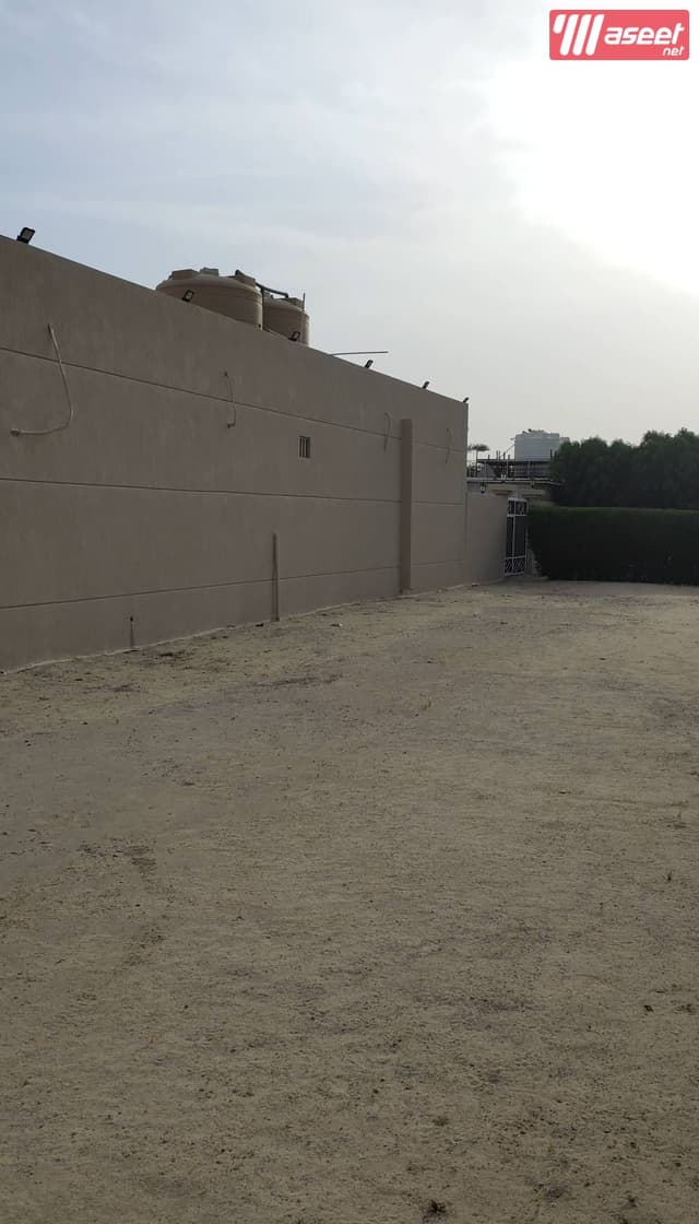For sale, Jakhor Hajin is directly on a new street