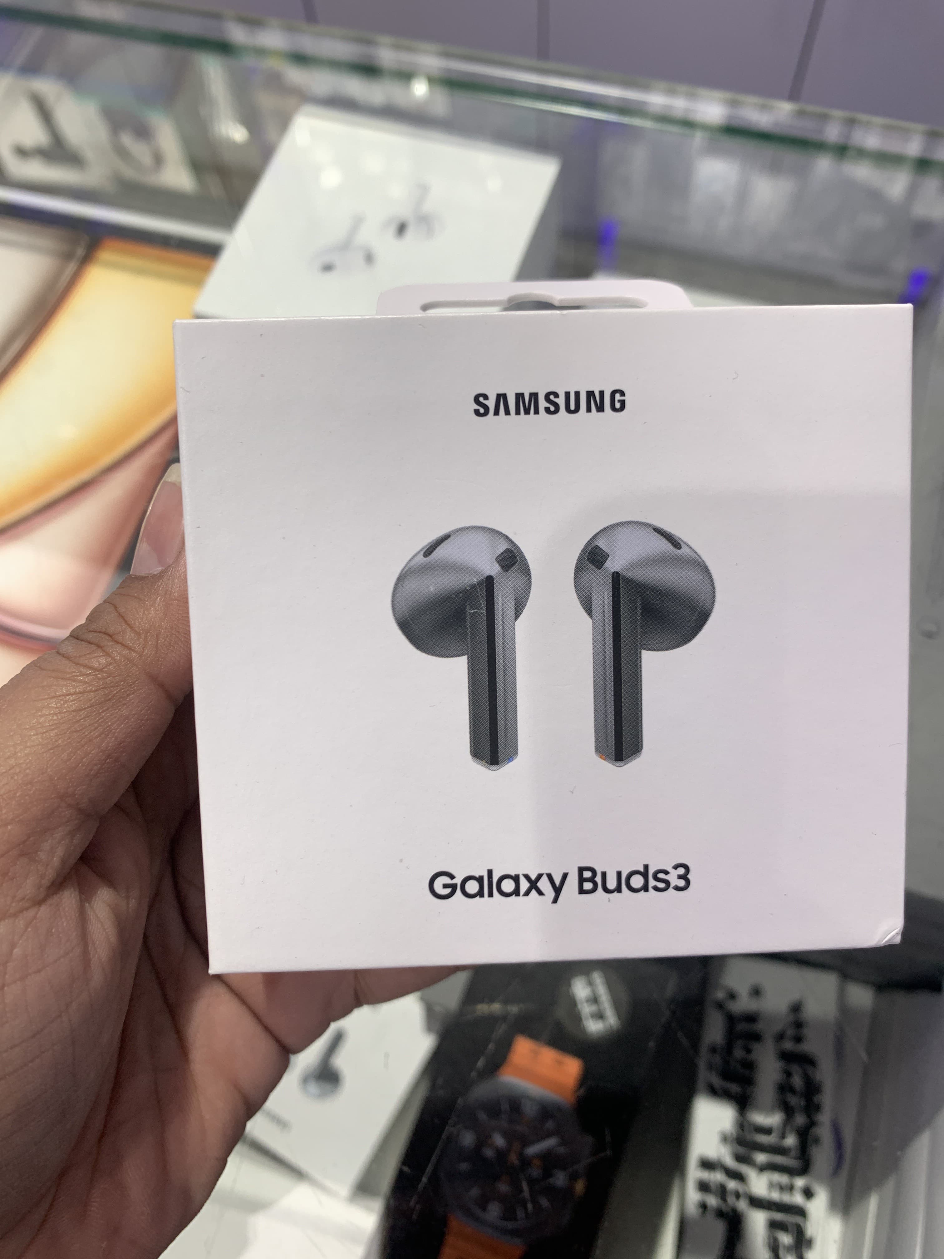 Samsung Buds 3 Silver 0