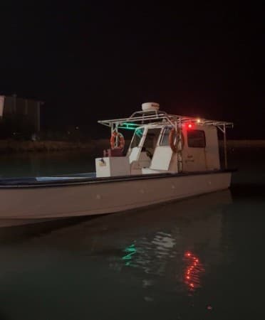 For sale a boat model 1997 32 feet 