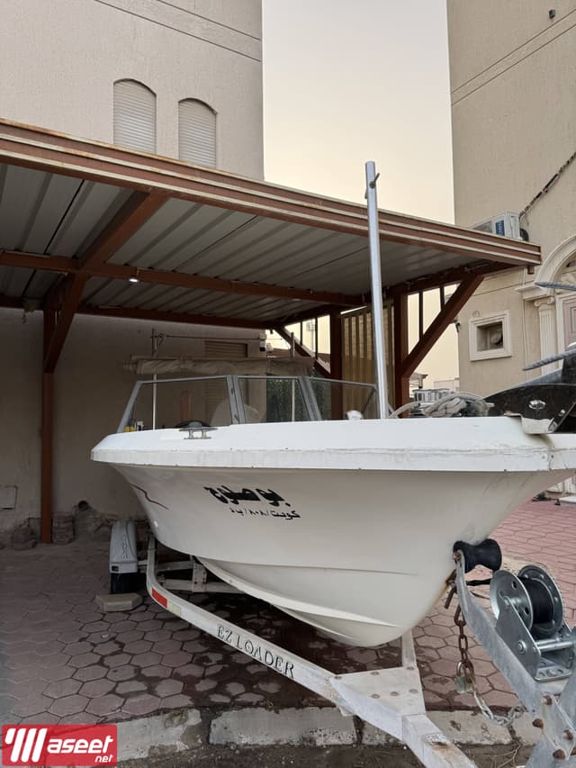  For sale an 18-foot Omani cruiser model 2009