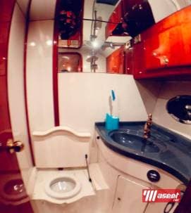 Two floors yacht for rent 5