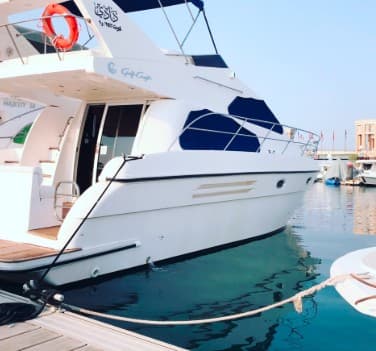 Rent a luxury yacht 0