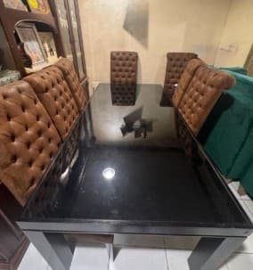 table with 8 chairs for sale 0