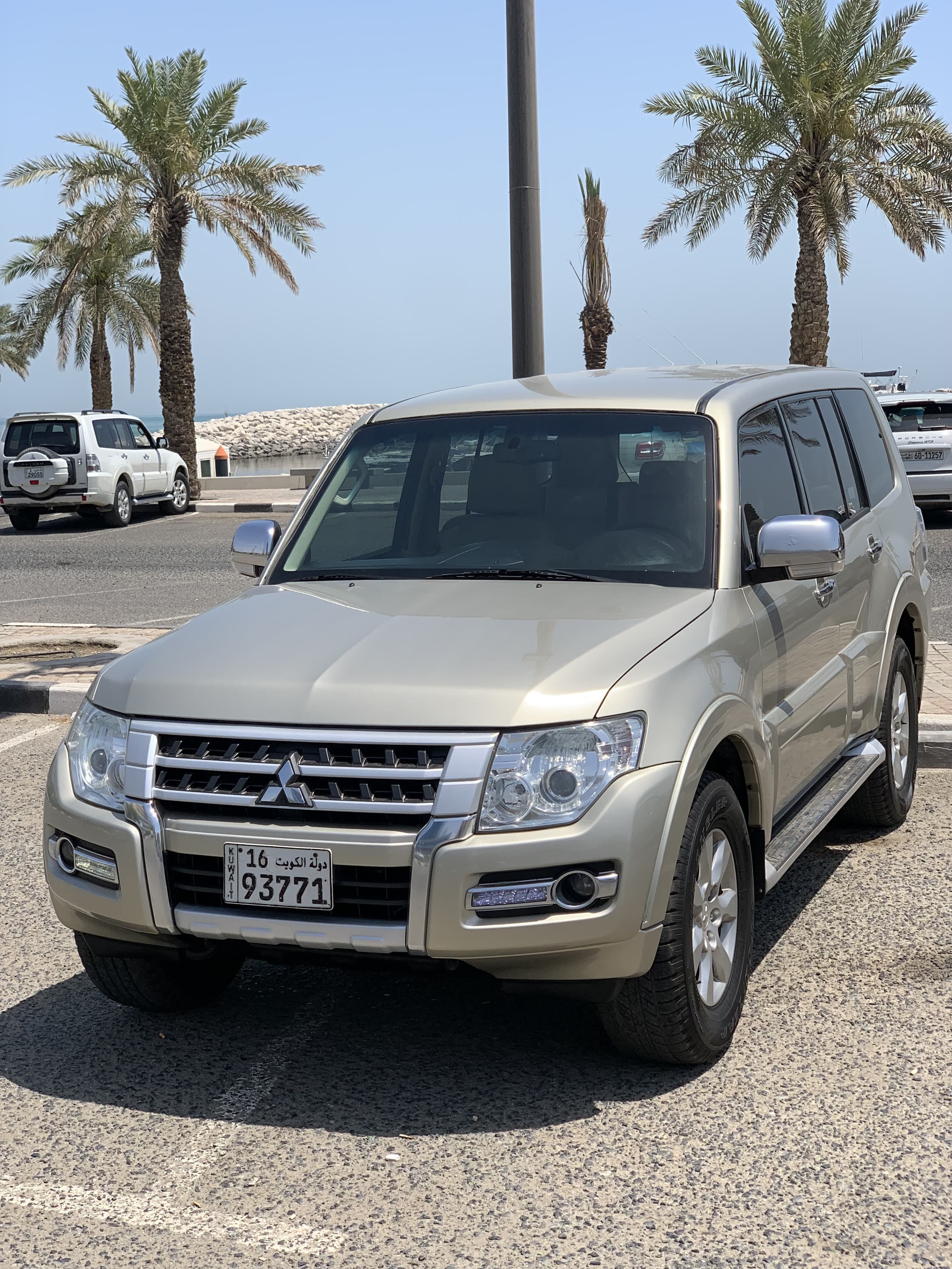 MITSUBISHI PAJERO MODEL 2019 0