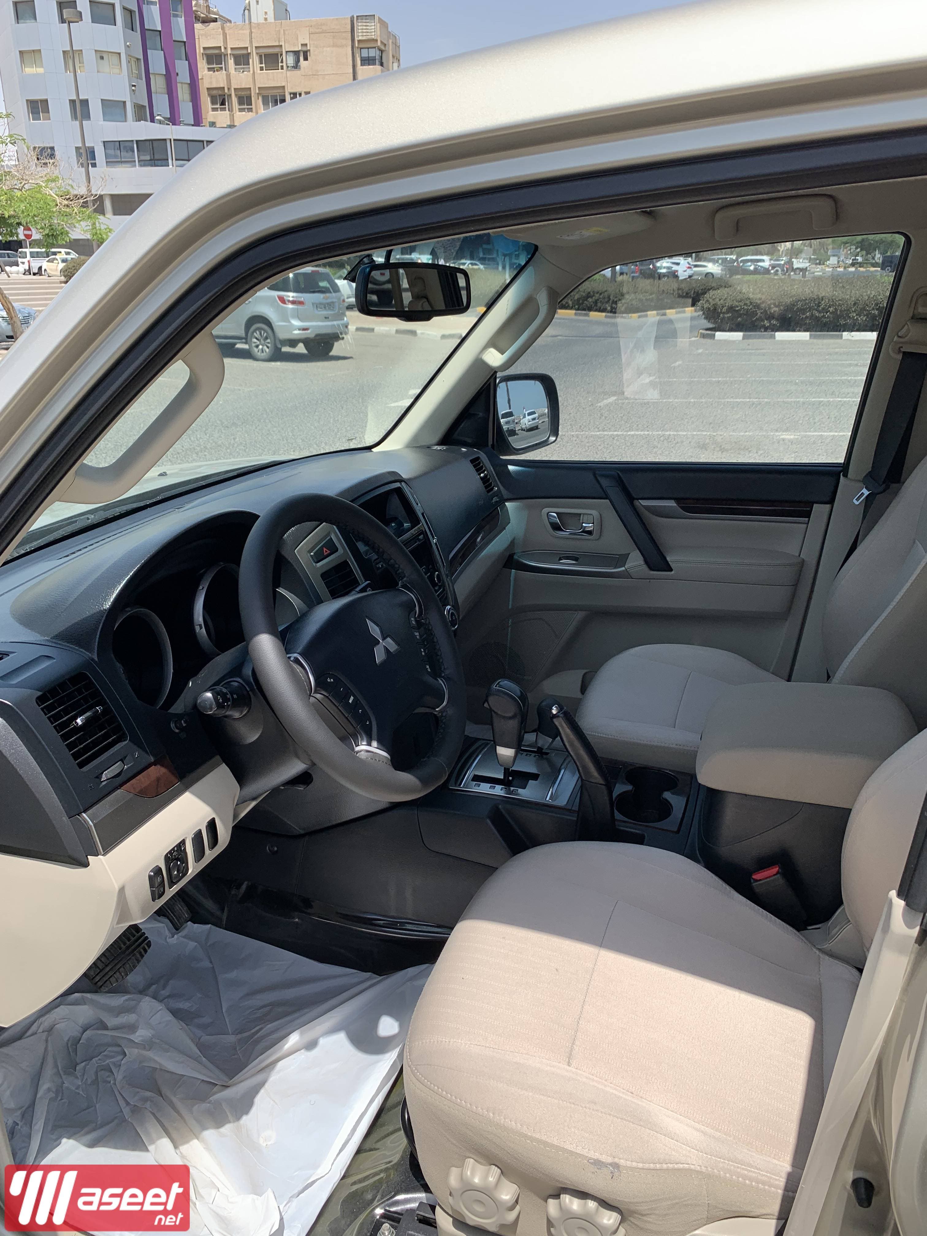 MITSUBISHI PAJERO MODEL 2019 5