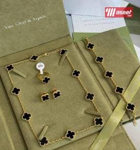 The strongest collection of accessories for women 11