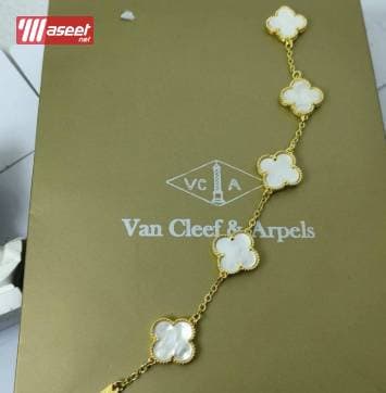 The latest and most powerful collection of women's accessories 3