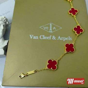 The latest and most powerful collection of women's accessories 4