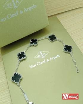 The latest and most powerful collection of women's accessories 7