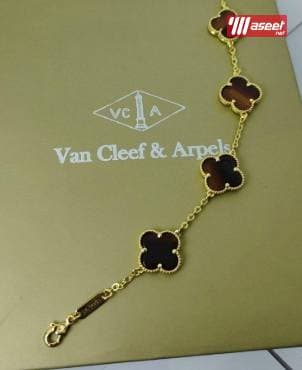 The latest and most powerful collection of women's accessories 8