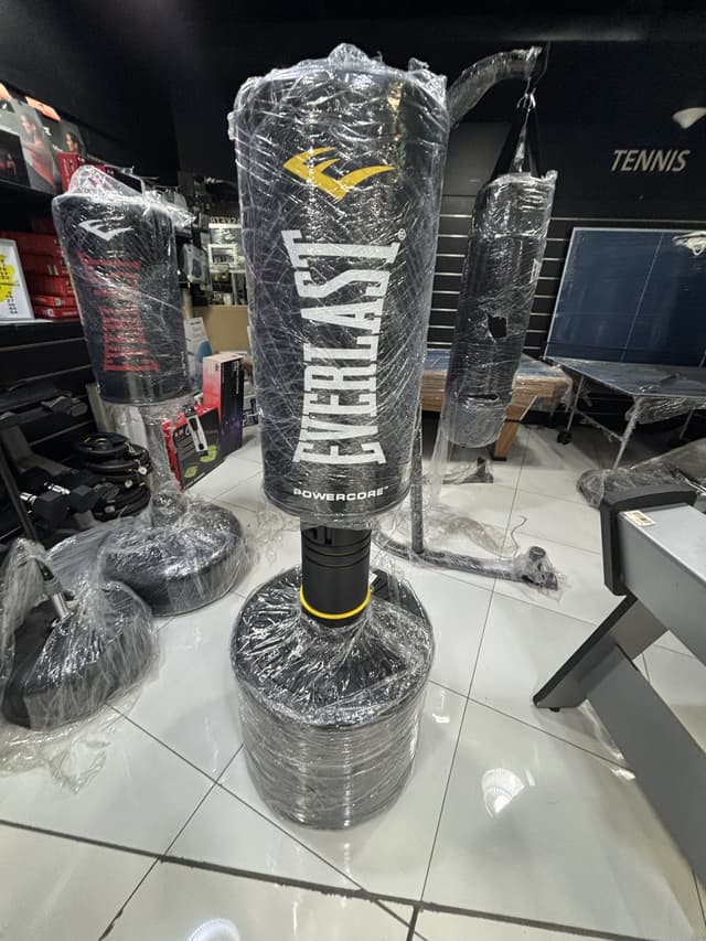 Everlast Powercore professional boxing bag