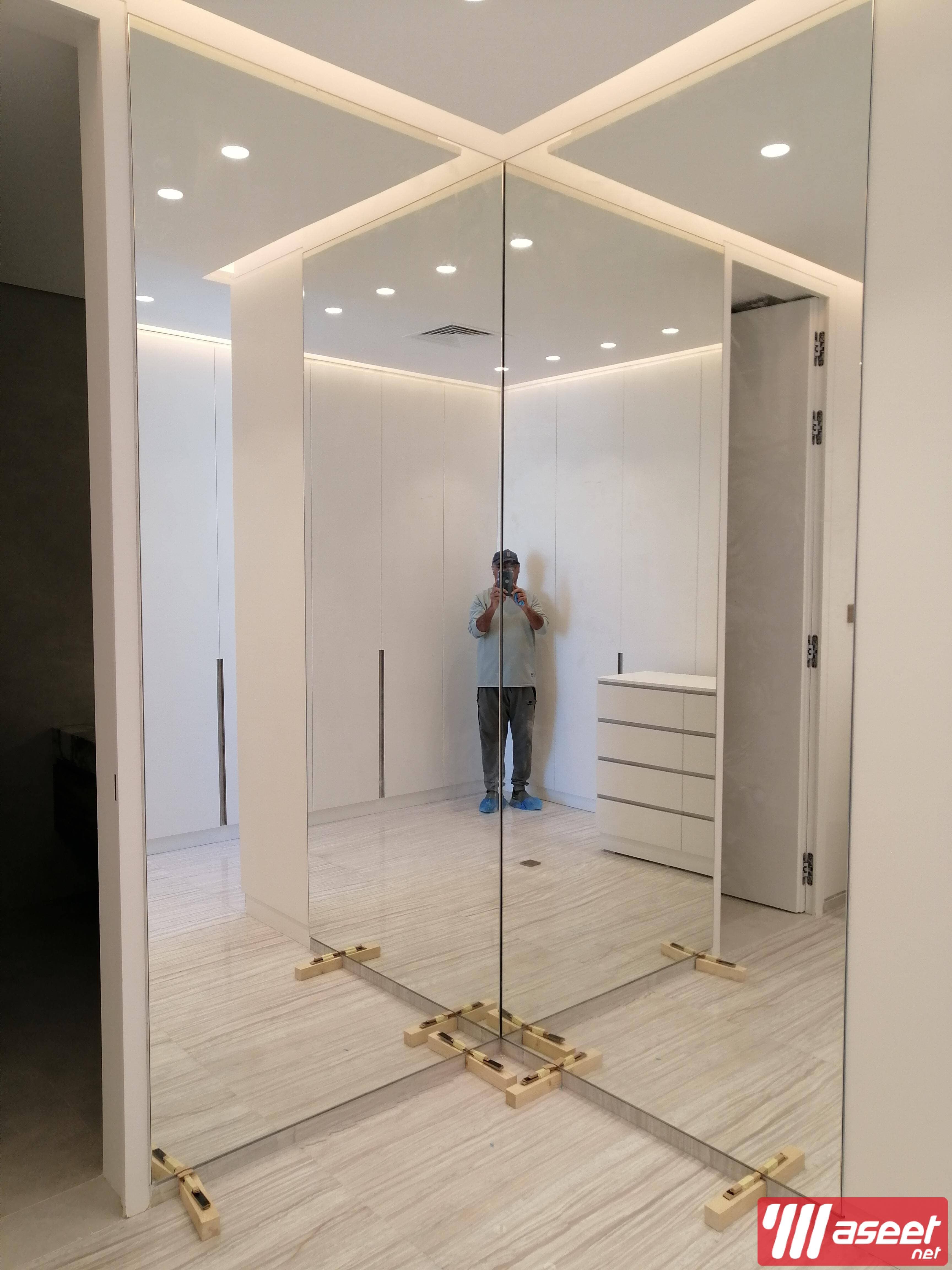 Glass and mirrors 9