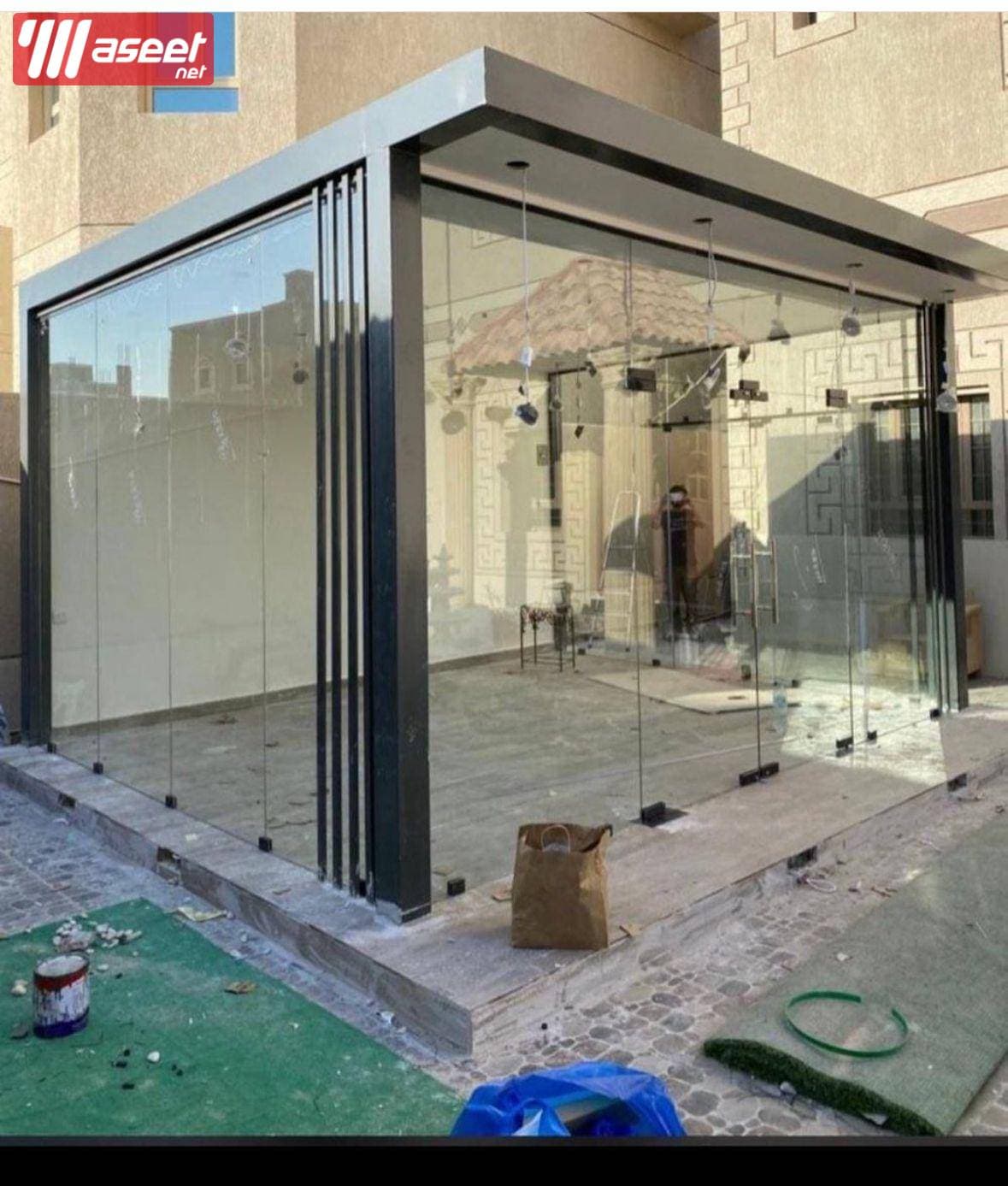 Glass and mirrors 11
