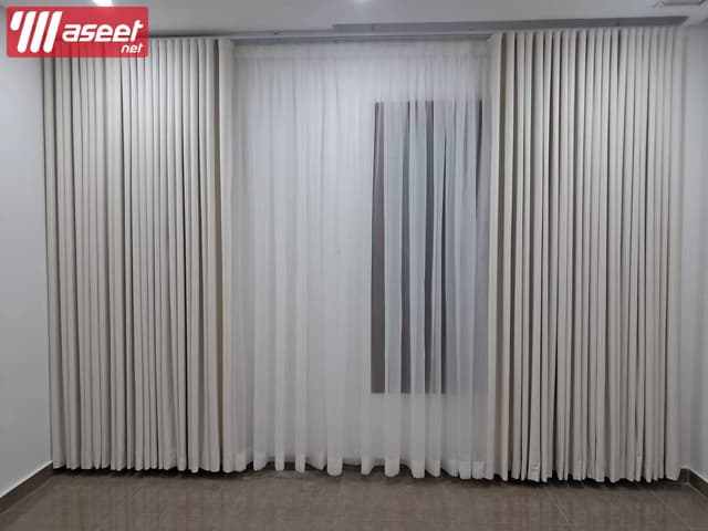  upholstery and curtain 