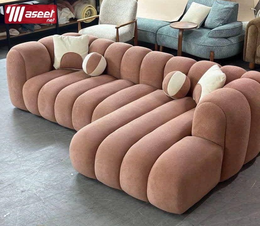 Selling and manufacturing new living rooms  4