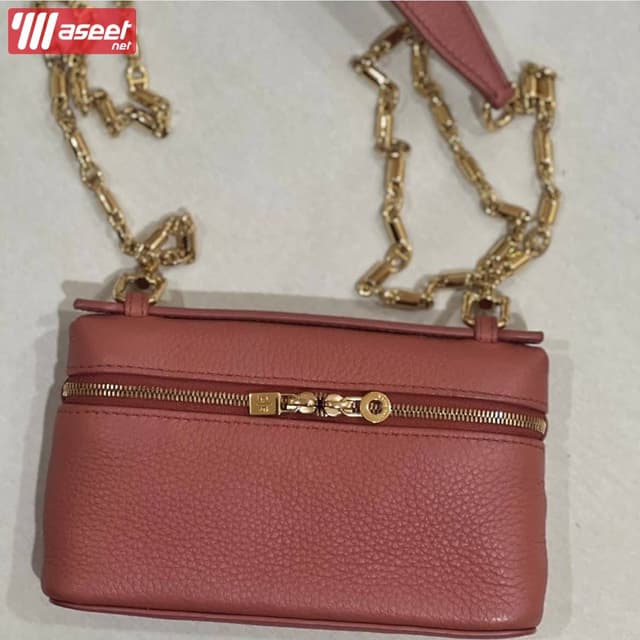 Selling a lorbian  bag 