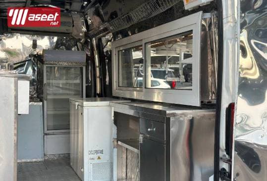For sale a Citroen car fully equipped as a restaurant 8