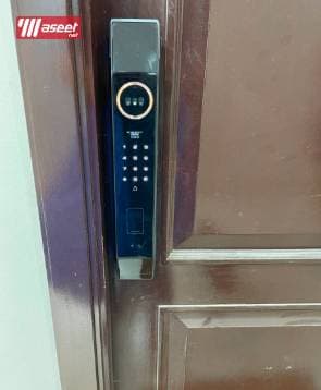 We provide electronic locks  8