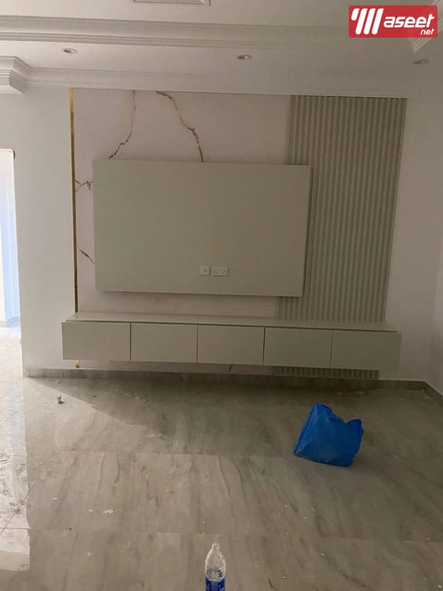 The elegant house for decorations 