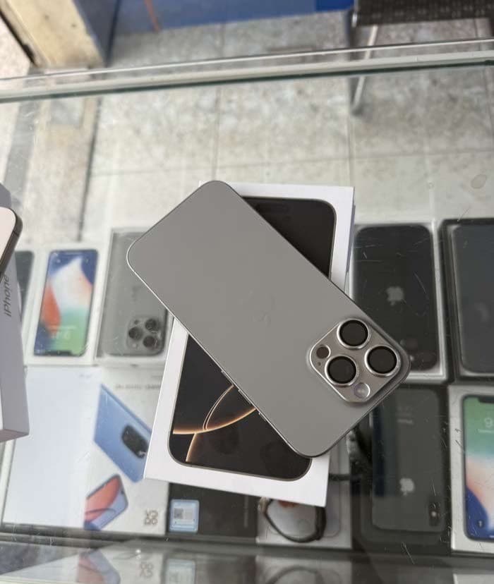 iPhone 16 pro max 256 0