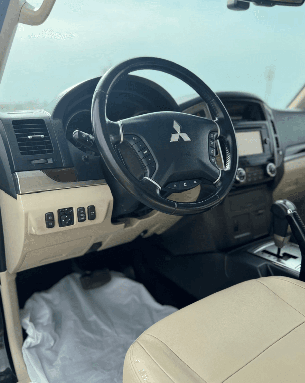 Mitsubishi Pajero model 2022 11