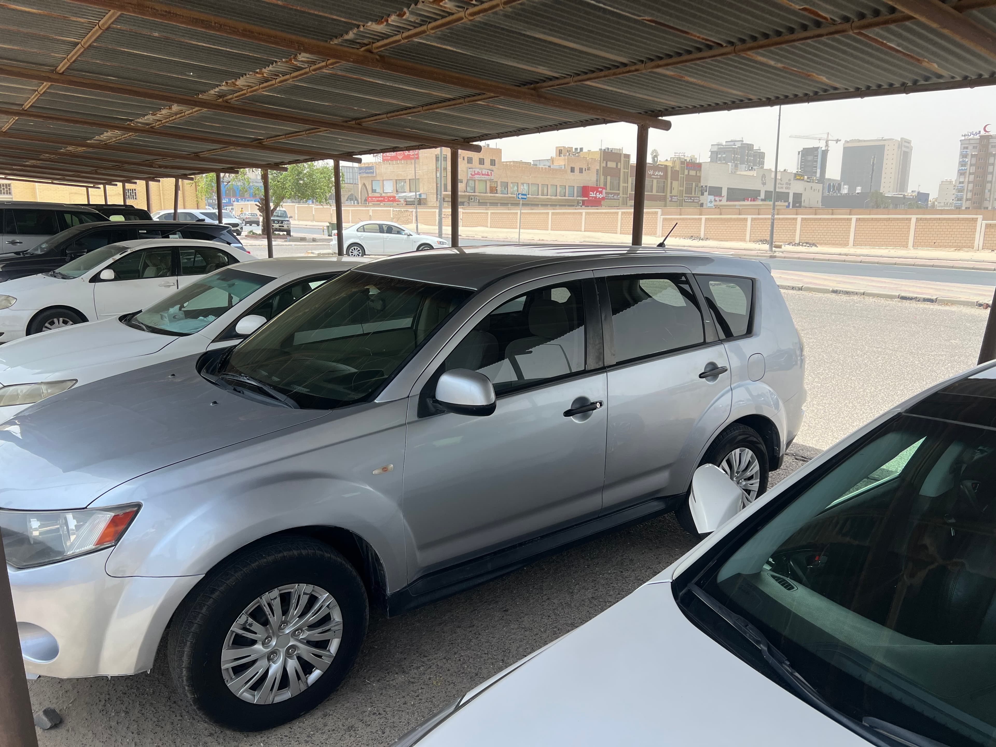 Mitsubishi Outlander model 2009 for sale  1
