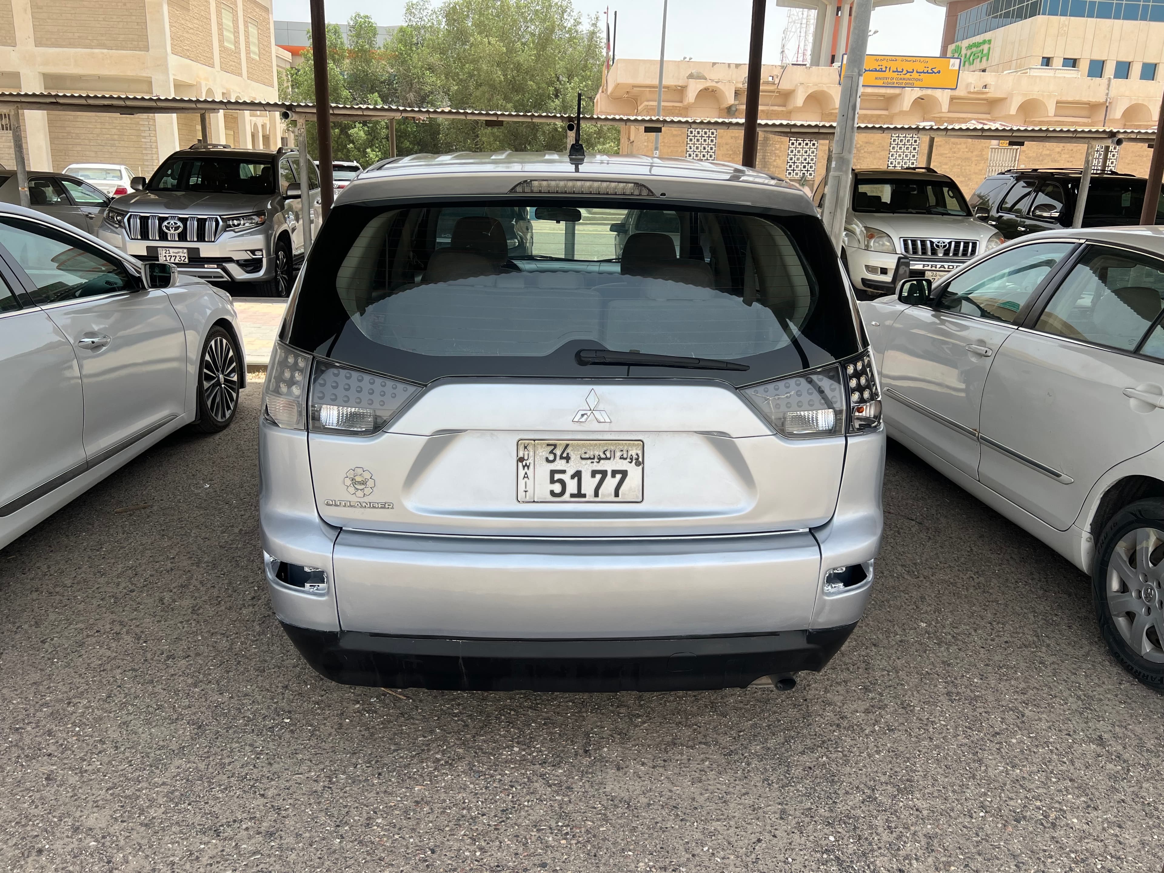 Mitsubishi Outlander model 2009 for sale  3
