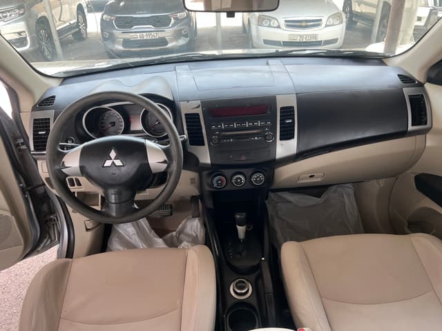 Mitsubishi Outlander model 2009 for sale 