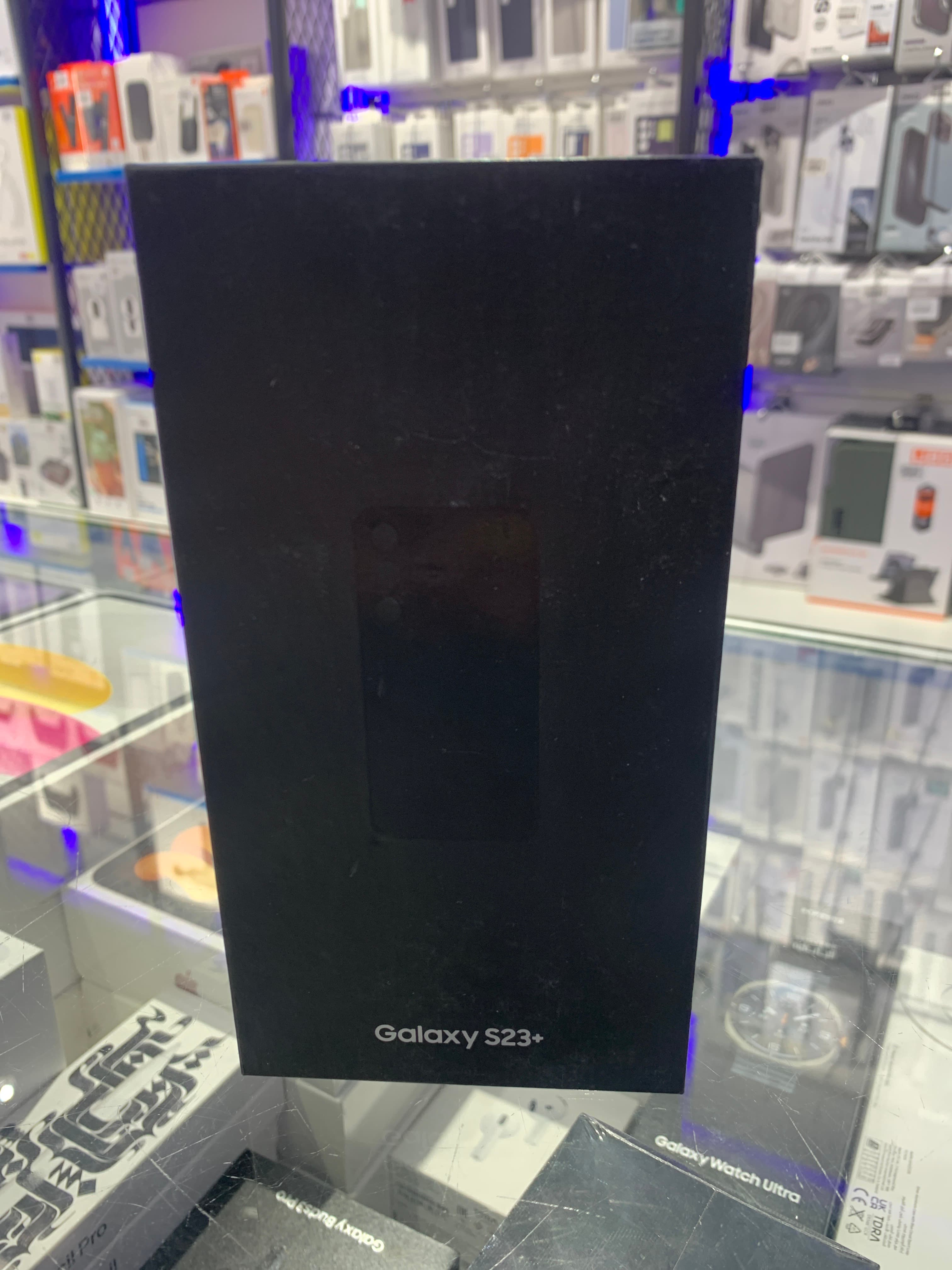 Samsung S23 plus 0