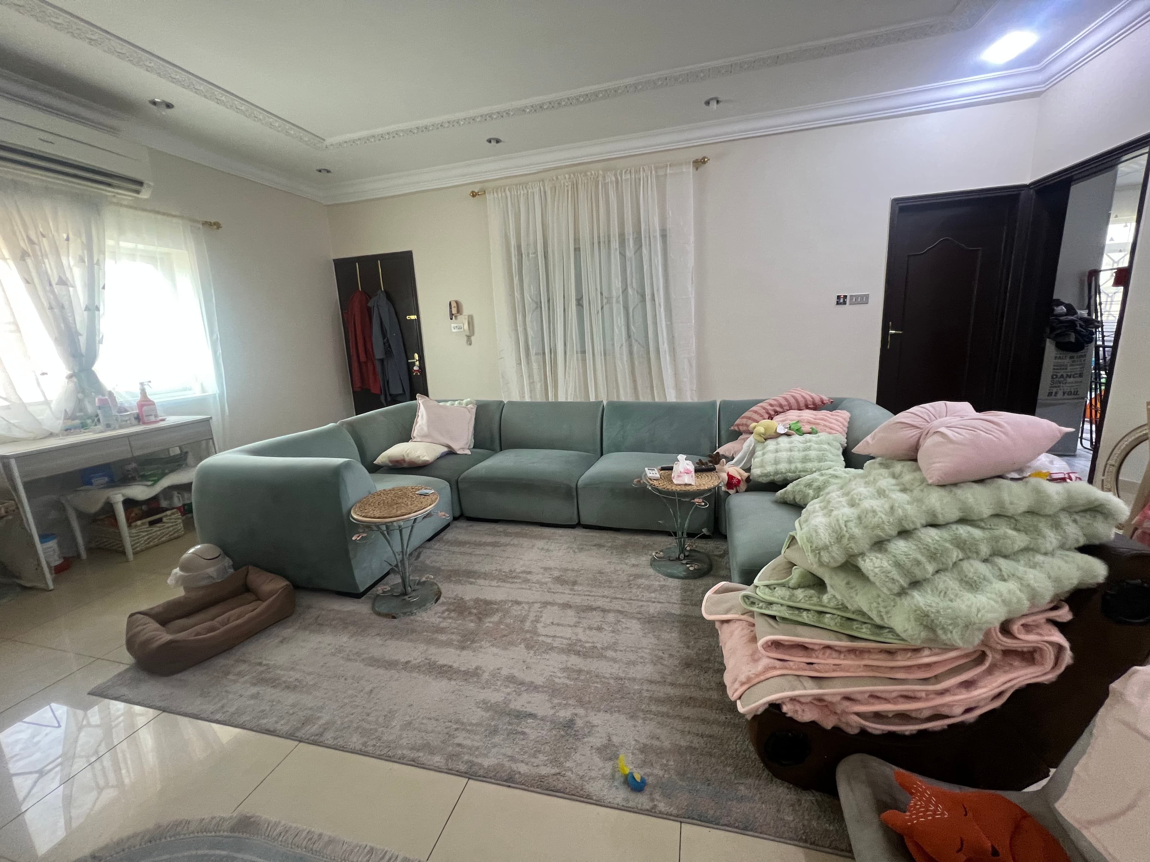 ٦ قطع من الكنبات منفصله 2
