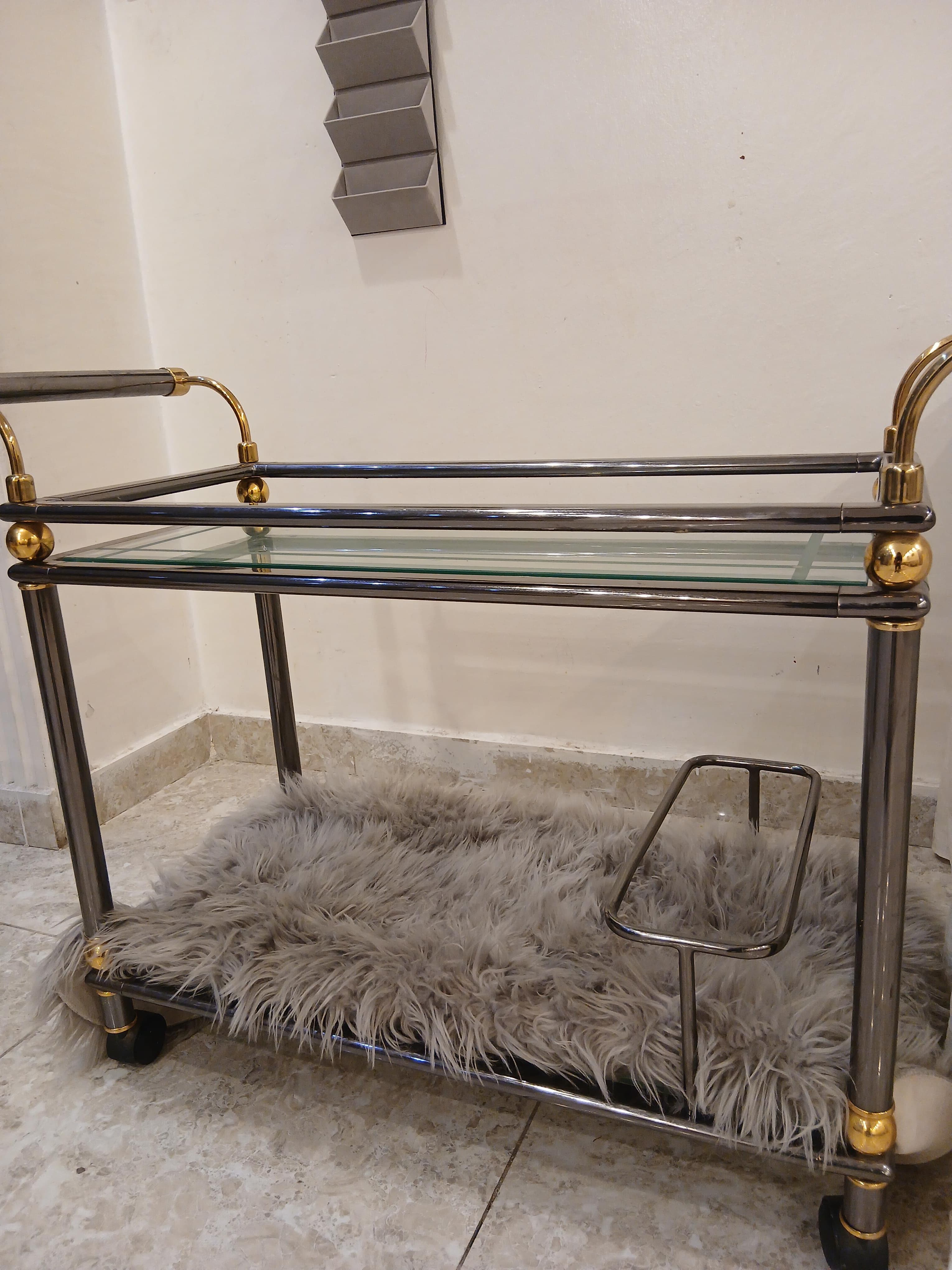 serving table 0