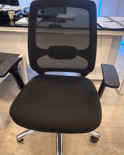  Office furniture for sale