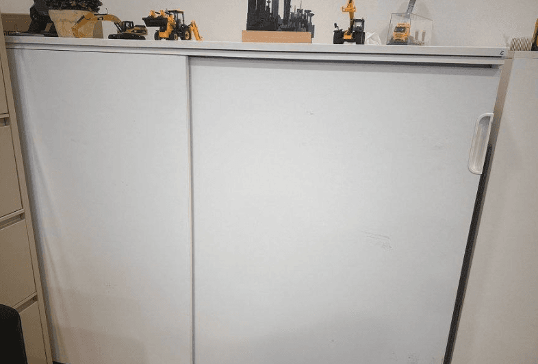  Office furniture for sale 11