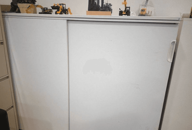  Office furniture for sale