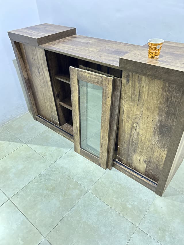 For sale a TV table in perfect condition