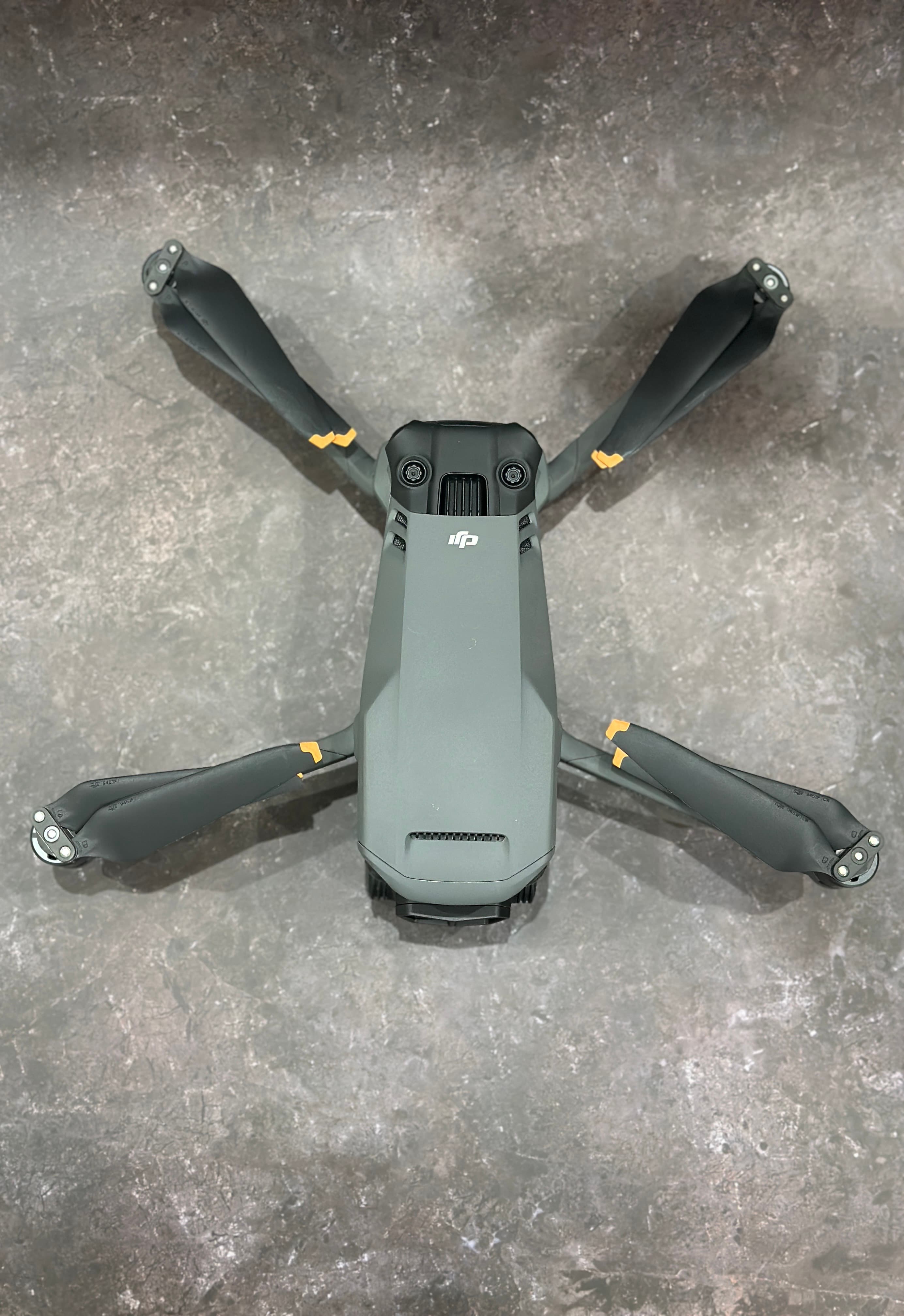 Mavic 3 pro like new 2